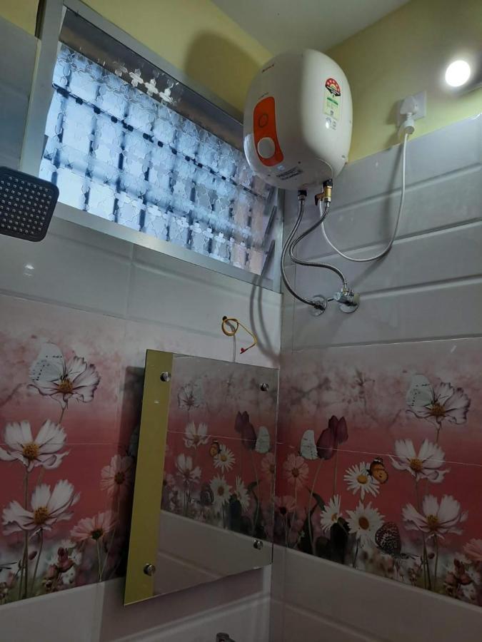 Raghavi Tourist Home Komoryn Zewnętrze zdjęcie